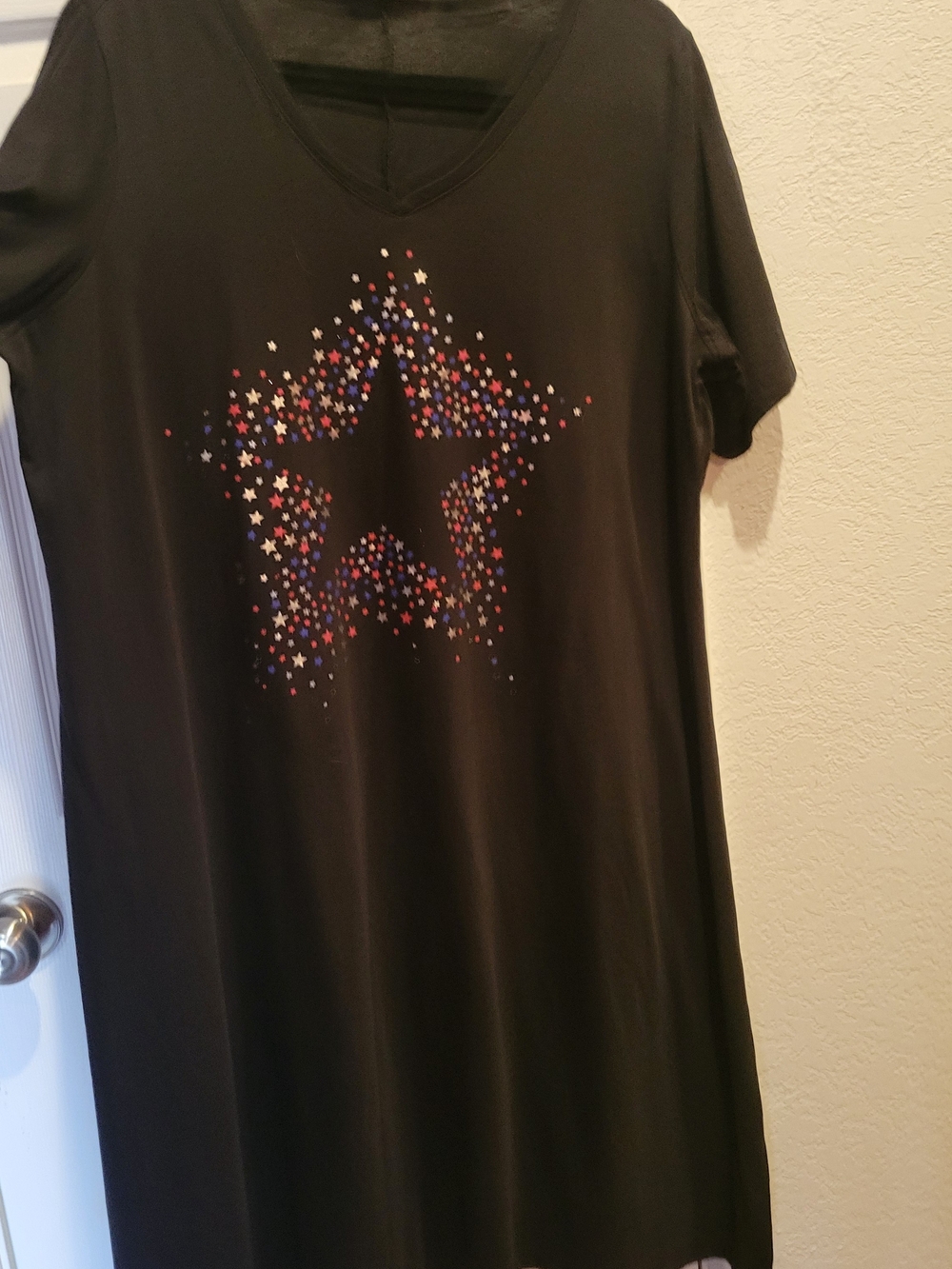 Catherines Black Short Sleeve Tee Dress with Multicolor Starburst - Picture 1 of 6